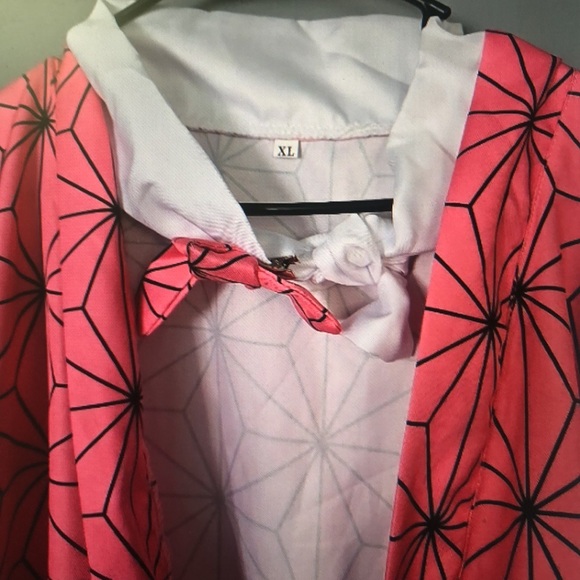 Pink Geometric Patterned Kimono - Picture 2 of 4